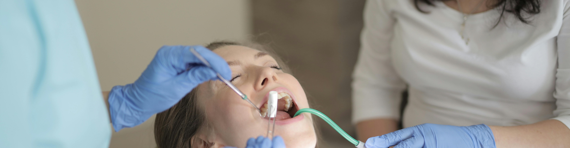 Dental Emergency in Bakersfield? What Seven Oaks and Stockdale Residents Should Do (And Who to Call)